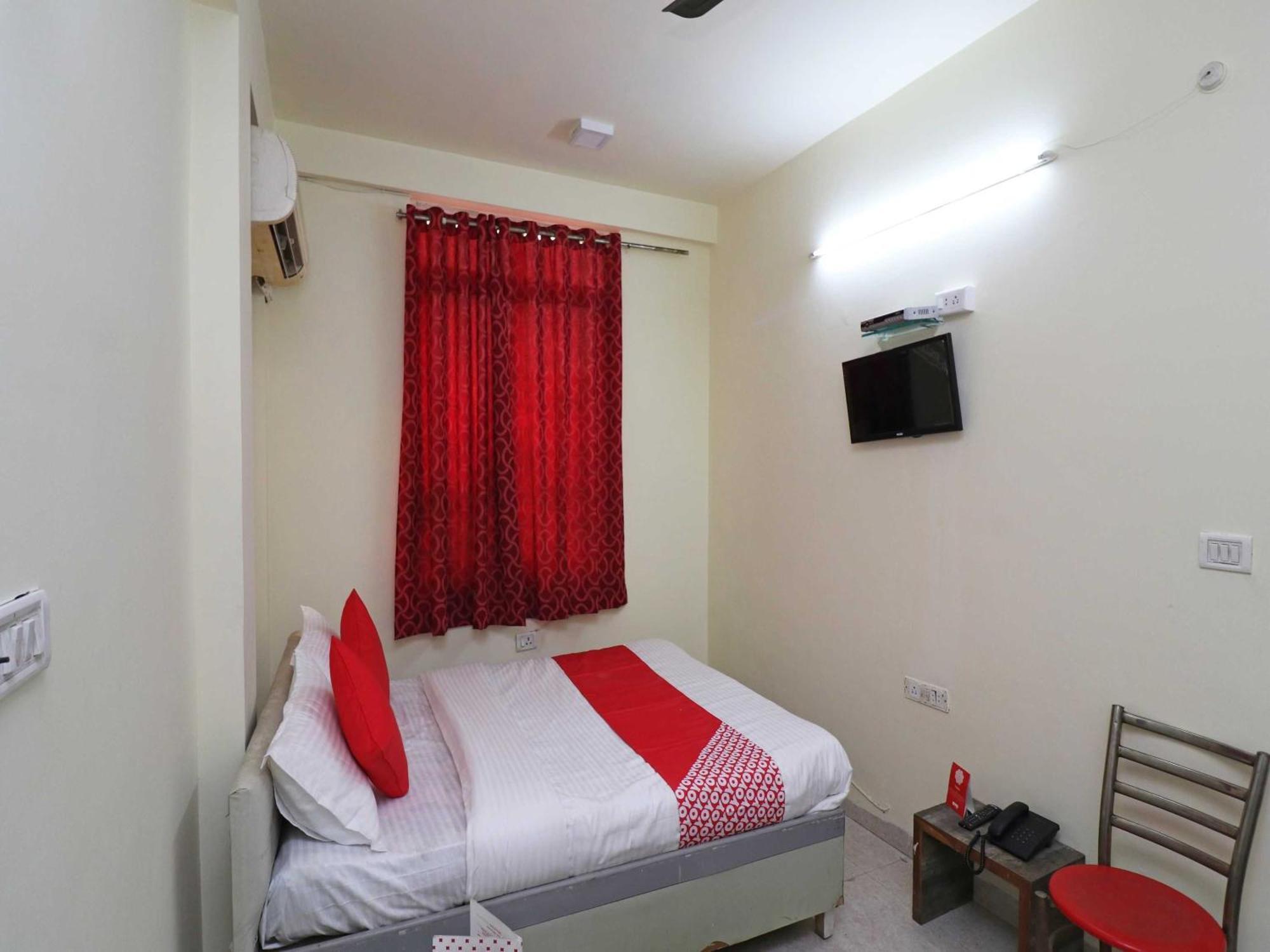 בהופאל Hotel O Rama Krishna מראה חיצוני תמונה