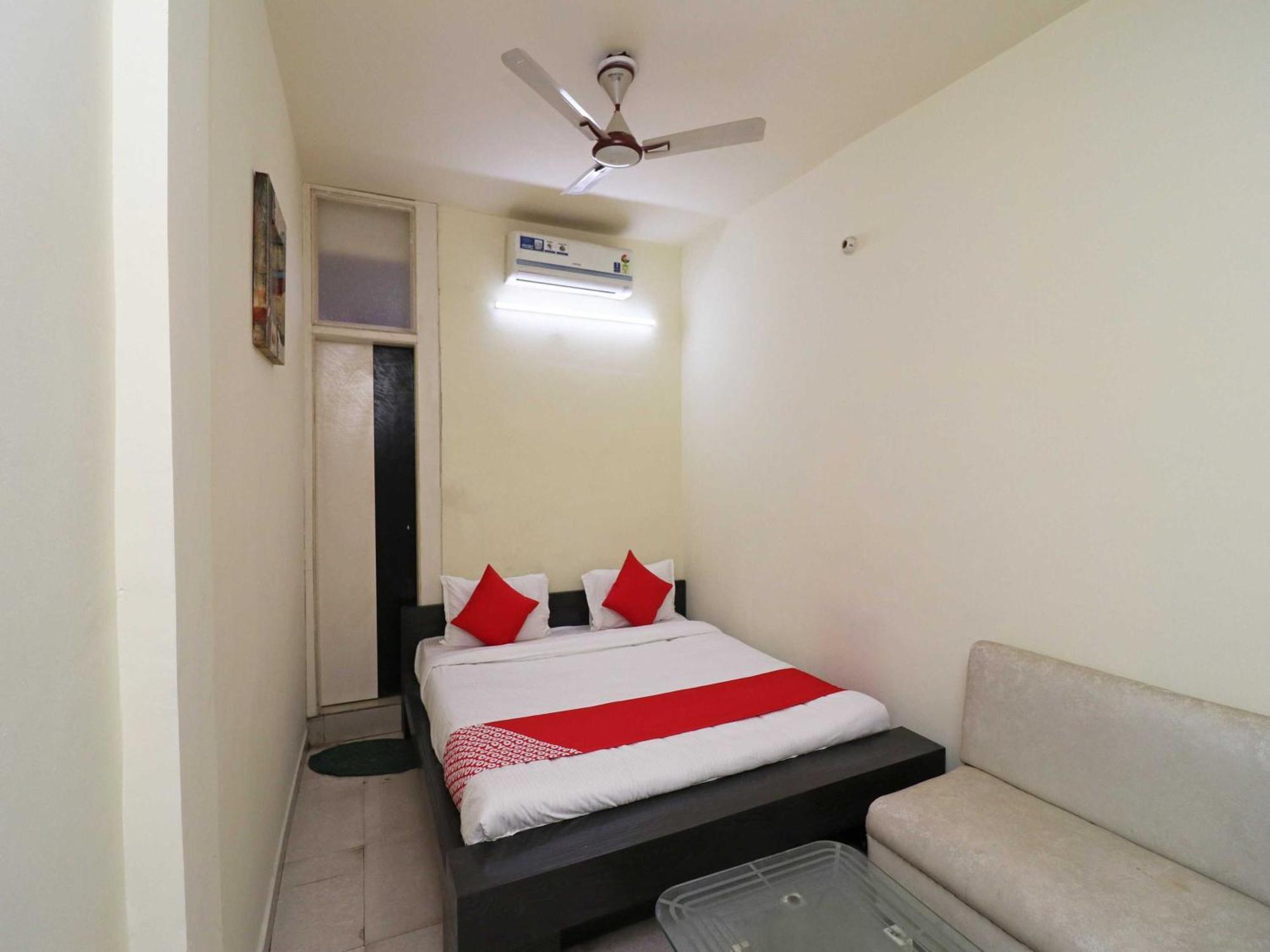 בהופאל Hotel O Rama Krishna מראה חיצוני תמונה
