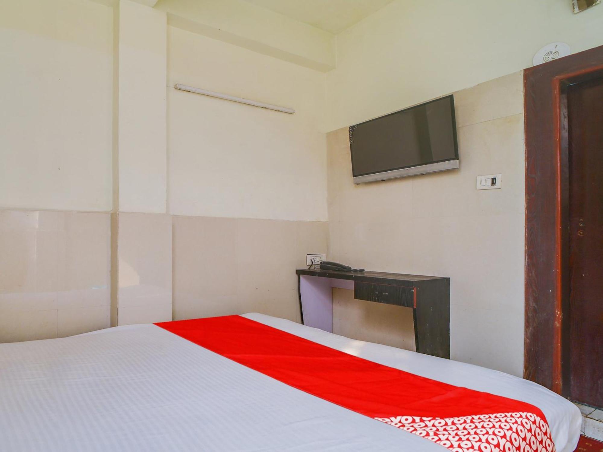 בהופאל Hotel O Rama Krishna מראה חיצוני תמונה